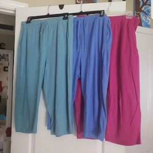 3 prs ladies capris